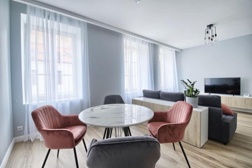 Cosy 3 Room Apartment. Vilnius Buitenkant foto